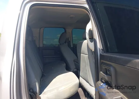 2019 Ram 1500 Classic Tradesman 4X2 6'4 Box z USA, uszkodzony, nr VIN 1C6RR6FT5KS604482